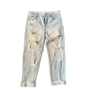 American Eagle Strigid‎ Mom Jeans Light Wash Distressed Ripped Denim Womens Sz 8